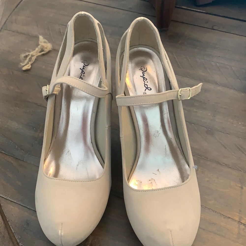 Qupid size 9 nude heel